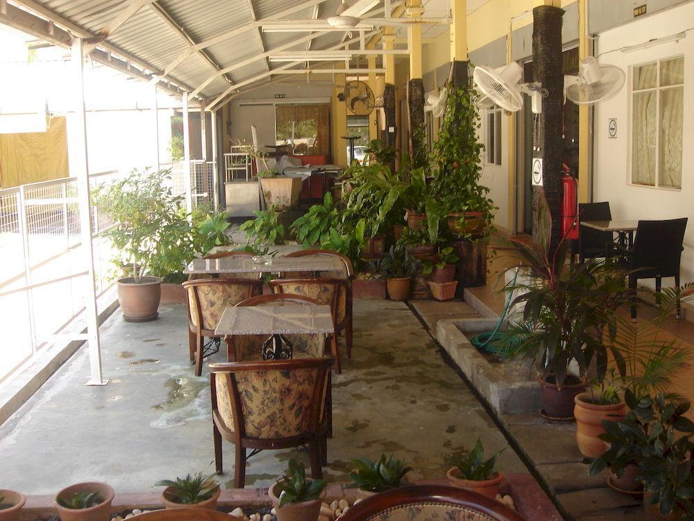 Motel Rasa 2*